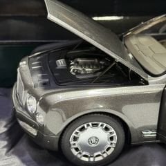 1:18 Bentley Mulsanne 2010 Brodgar - Minichamps Dealer