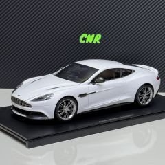 1:18 Aston Martin Vanquish Coupe 2013 White - Autoart
