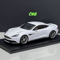 1:18 Aston Martin Vanquish Coupe 2013 White - Autoart