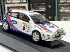 1:18 Ford Focus WRC 2000 Monte Carlo Night Version Mc Rae-Autoart