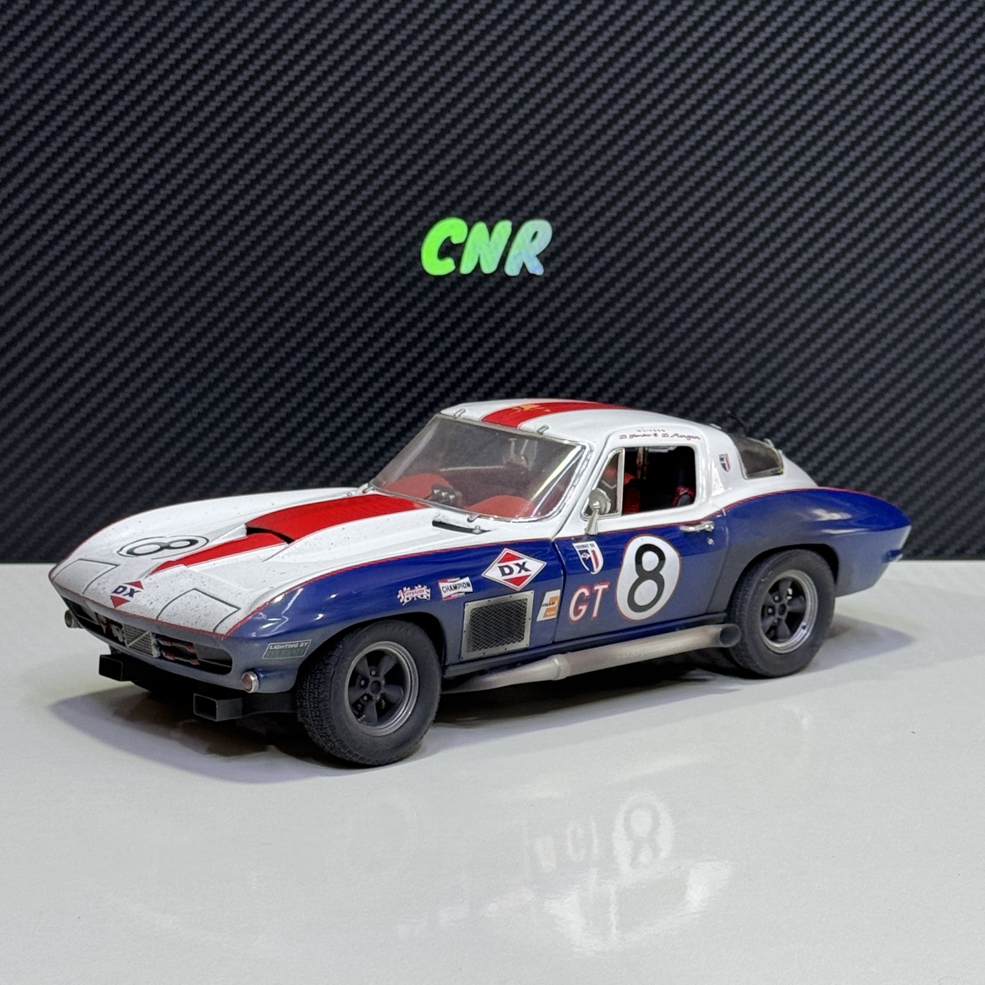 1:18 Corvette Sting Ray Finish Line 1967 Sebring Winner - Exoto