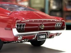 1:18 Ford Mustang GT390 Red 1968 - Autoart