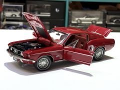 1:18 Ford Mustang GT390 Red 1968 - Autoart