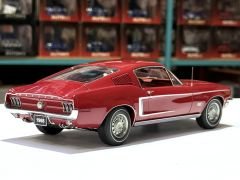 1:18 Ford Mustang GT390 Red 1968 - Autoart