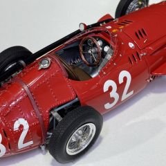 1:18 Maserati F1 250F Fangio 1957 Monaco GP World Champion - CMC