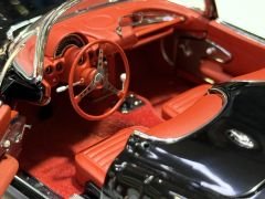 1:18 Chevrolet Corvette C1 1959 Tuxedo Black 71142 - Autoart