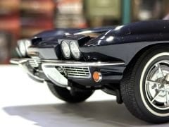 1:18 Checrolet Corvette C2 Sting Ray Daytona Blue 1963 - Autoart