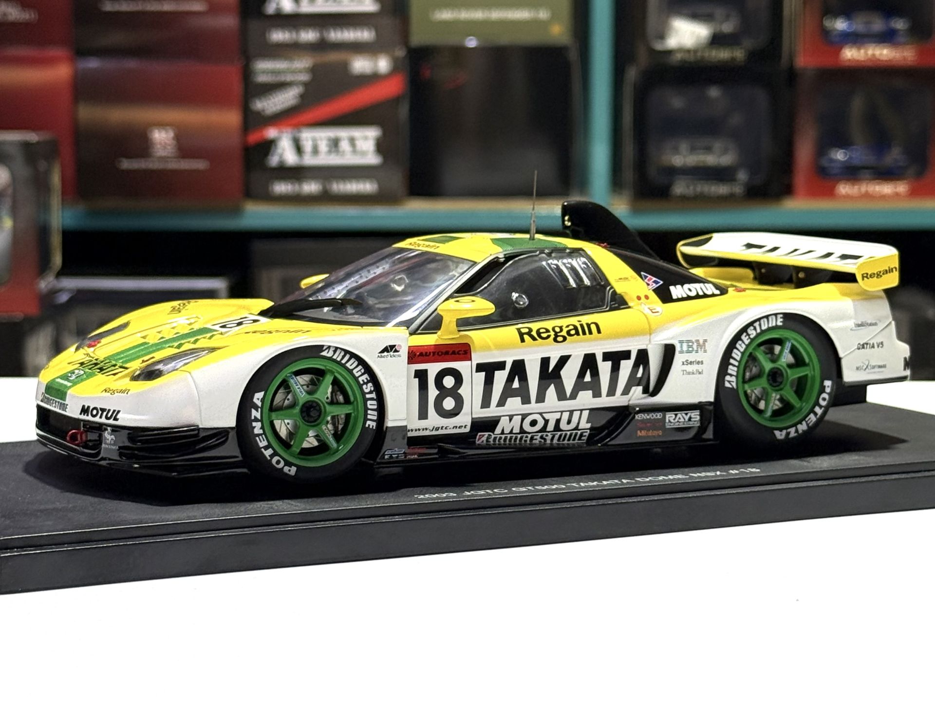 1:18 Honda NSX JGTC 2003 TAKATA DOME #18 Yellow - Autoart