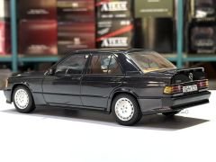 1:18 Mercedes-Benz 190E 2.3-16V 1986 Blue Black W201 - Autoart