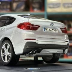 1:18 BMW X4 XDrive F26 Silver 2014 - Paragon