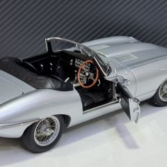 1:18 Jaguar E Type 3.8 Serie 1 Spider 1961 Silver -Autoart