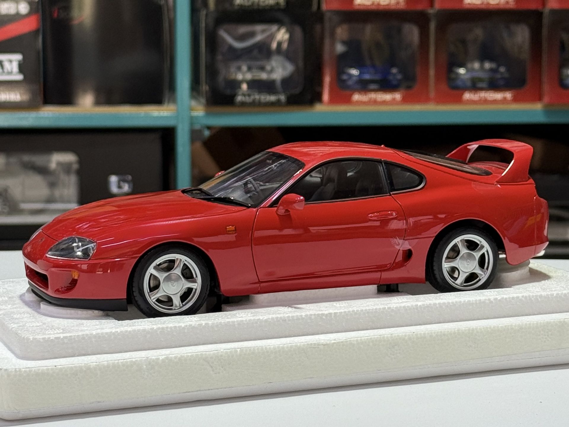 1:18 Toyota Supra A80 Mk4 RHD Red 1993 Lift Set - LCD Model