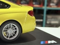 1:18 BMW M4 F82 Coupe Austin Yellow 2014 - Paragon