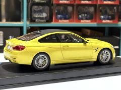 1:18 BMW M4 F82 Coupe Austin Yellow 2014 - Paragon