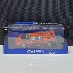 1:18 Lamborghini Diablo VT Coupe Met Red 1993 - Autoart