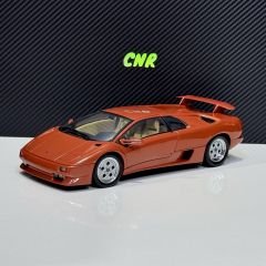 1:18 Lamborghini Diablo VT Coupe Met Red 1993 - Autoart