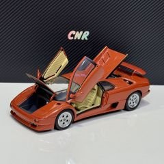 1:18 Lamborghini Diablo VT Coupe Met Red 1993 - Autoart