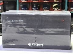 1:18 McLaren 12C Orange Metallic 2011 76006 - Autoart Signature