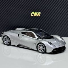 1:18 Pagani Huayra 2012 Silver - Autoart Signature
