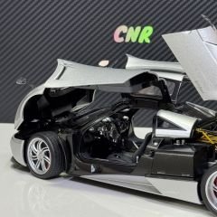 1:18 Pagani Huayra 2012 Silver - Autoart Signature