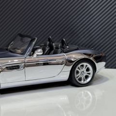 1:18 BMW Z8 E52 with Hardtop Chrome Dealer Edition- Kyosho