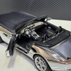 1:18 BMW Z8 E52 with Hardtop Chrome Dealer Edition- Kyosho