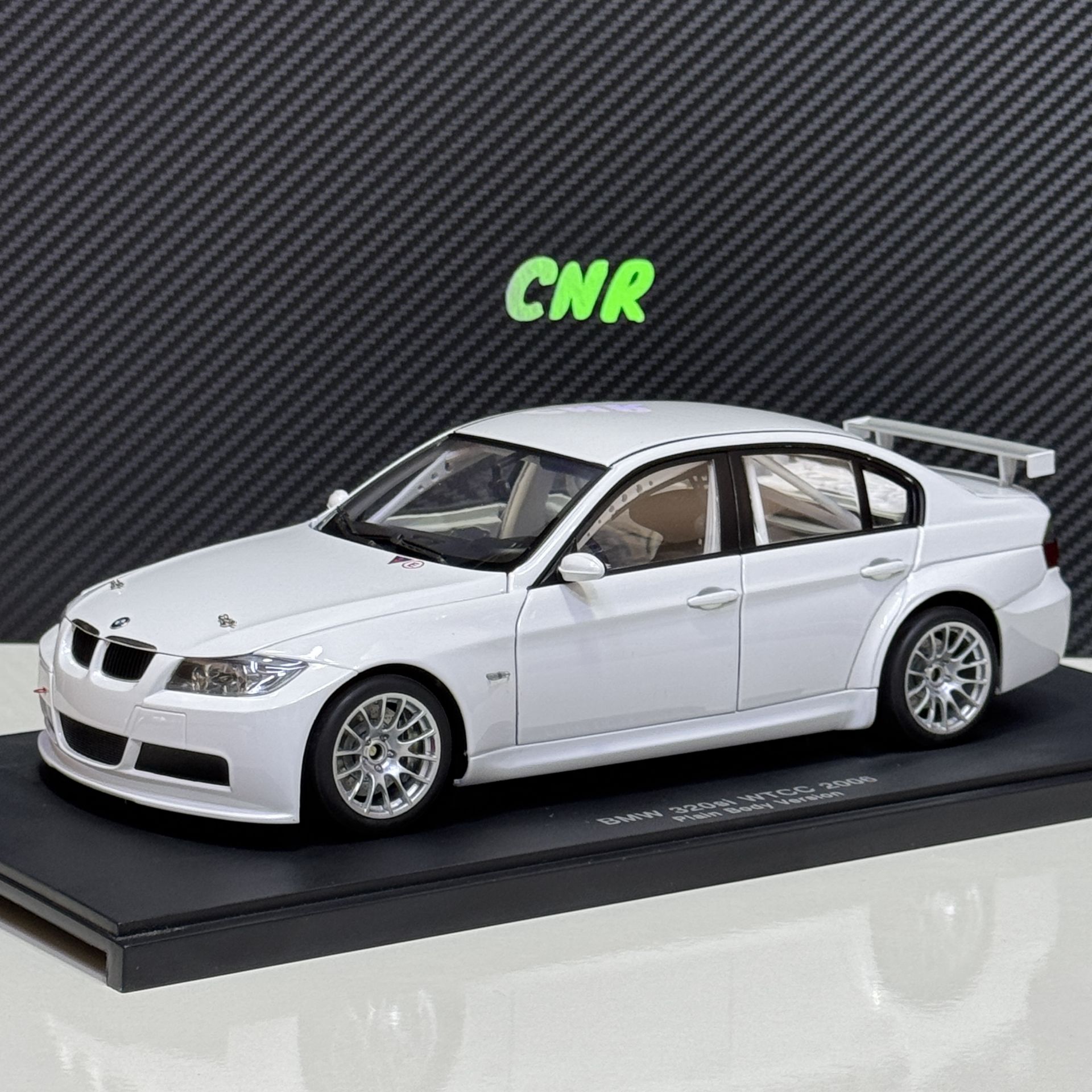 1:18 BMW 320 Si WTCC Plain Body Version E90 White - Autoart