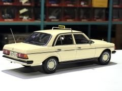 1:18 Mercedes-Benz 200 W123 Taxi Light Ivory  1980 - Norev