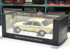 1:18 Mercedes-Benz 200 W123 Taxi Light Ivory  1980 - Norev