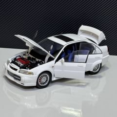1:18 Mitsubishi Lancer Evo 6 Street Car White - Autoart