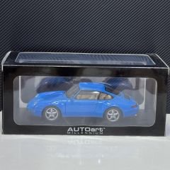1:18 Porsche 911 (993) Carrera Bluette 1995 - Autoart