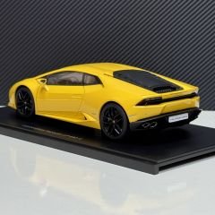 1:18 Lamborghini Huracan LP610-4 Yellow 2014- Autoart