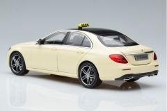1:18 Mercedes-Benz E Class W213 AMG Line TAXI - I Scale
