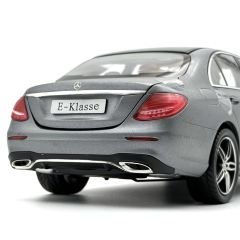 1:18 Mercedes-Benz E Class W213 AMG Line Selenite Grey - I Scale