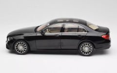 1:18 Mercedes-Benz E Class W213 AMG Line Obsidian Black- I Scale