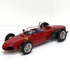 1:18 Ferrari Dino 156 F1 Sharknose World Champ. 1961- CMC
