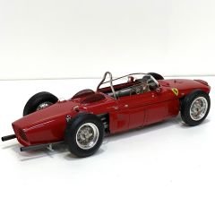 1:18 Ferrari Dino 156 F1 Sharknose World Champ. 1961- CMC