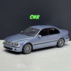 1:18 BMW M5 E39 Light Blue Met 2002 - Otto Mobile