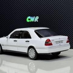 1:18 Mercedes-Benz C Class C200 W202 Polar White 1993 - Norev