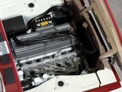 1:18 Nissan Skyline 2000 GT-R KPGC10 Racing Catalogue V- Kyosho