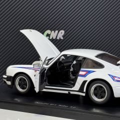 1:18 Porsche 911 3.0 Turbo Martini Stripes 1986 - Autoart Millennium