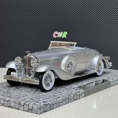 1:18 Duesenberg SJN Supercharged 1936 Silver - Minichamps