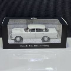 1:18 Mercedes-Benz 220S W111 1959 White - Norev