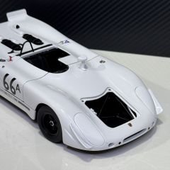 1:18 Porsche 908/02 Steve McQueen Holtville 1970 - Autoart
