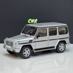 1:18 Mercedes-Benz G-Wagon G500 V8 LWB Brillant Silver - Autoart