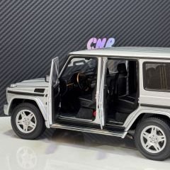1:18 Mercedes-Benz G-Wagon G500 V8 LWB Brillant Silver - Autoart