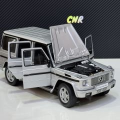 1:18 Mercedes-Benz G-Wagon G500 V8 LWB Brillant Silver - Autoart