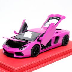 1:18 Lamborghini Aventador LP700-4 Pink 2011 - Autoart