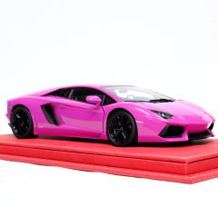 1:18 Lamborghini Aventador LP700-4 Pink 2011 - Autoart