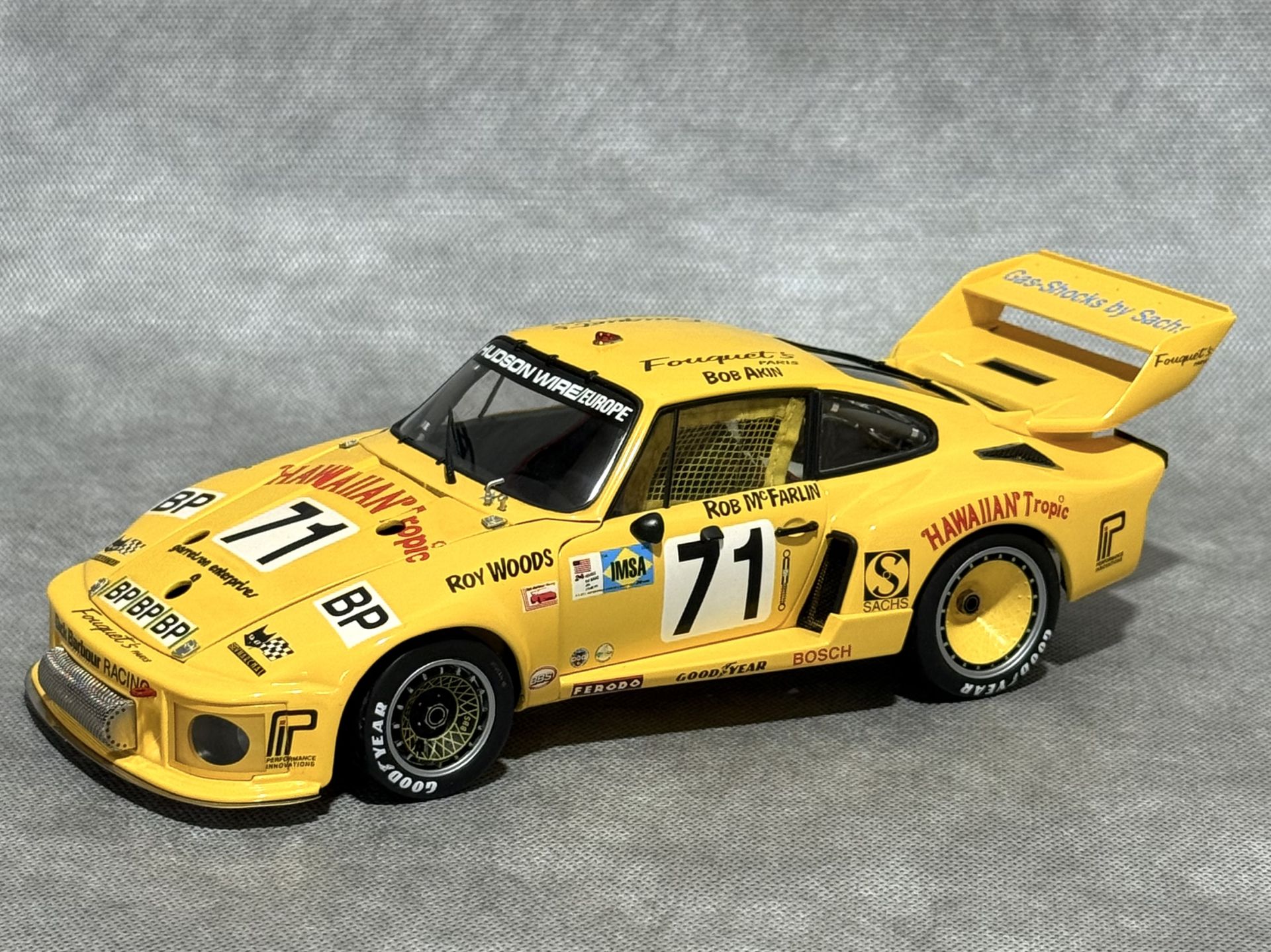1:18 Porsche 935 Turbo Hawaiian Tropic 1979 Daytona - Exoto